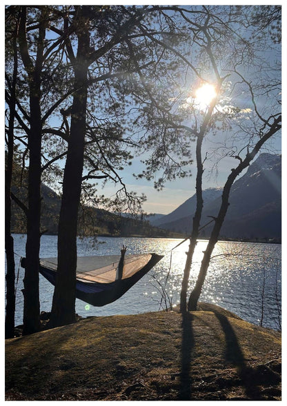 Mat under åpen himmel
